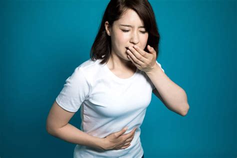 Diarrhea na may pagsusuka: Kailan dapat ipatingin .